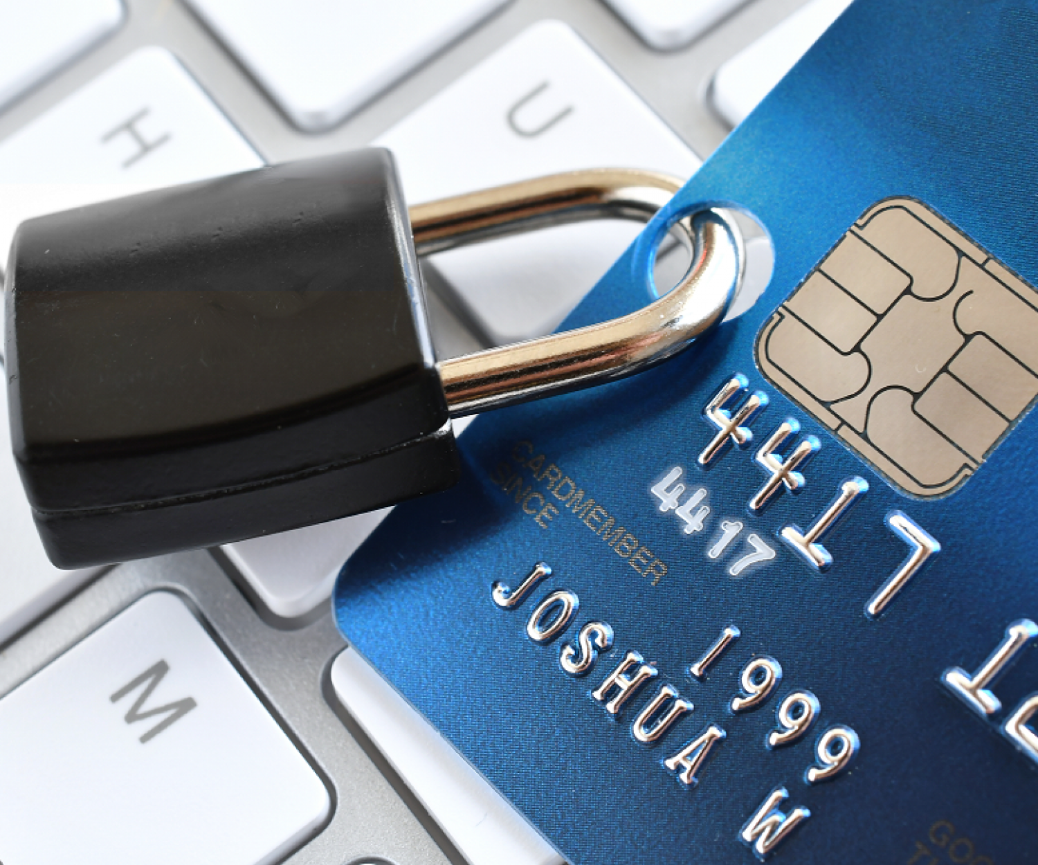 Effective Fraud Management in Payments: A Guide to Blacklisting and Whitelisting Techniques